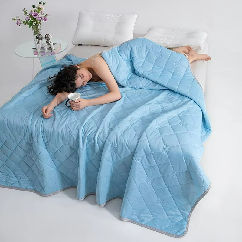 Summer Duvet for Air-Conditioned Rooms Breathable and Soft