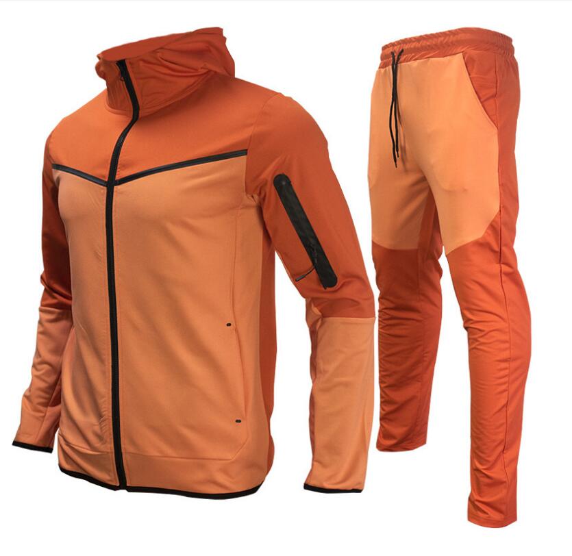 Taavi Tracksuit | A unique & high-quality tracksuit for men
