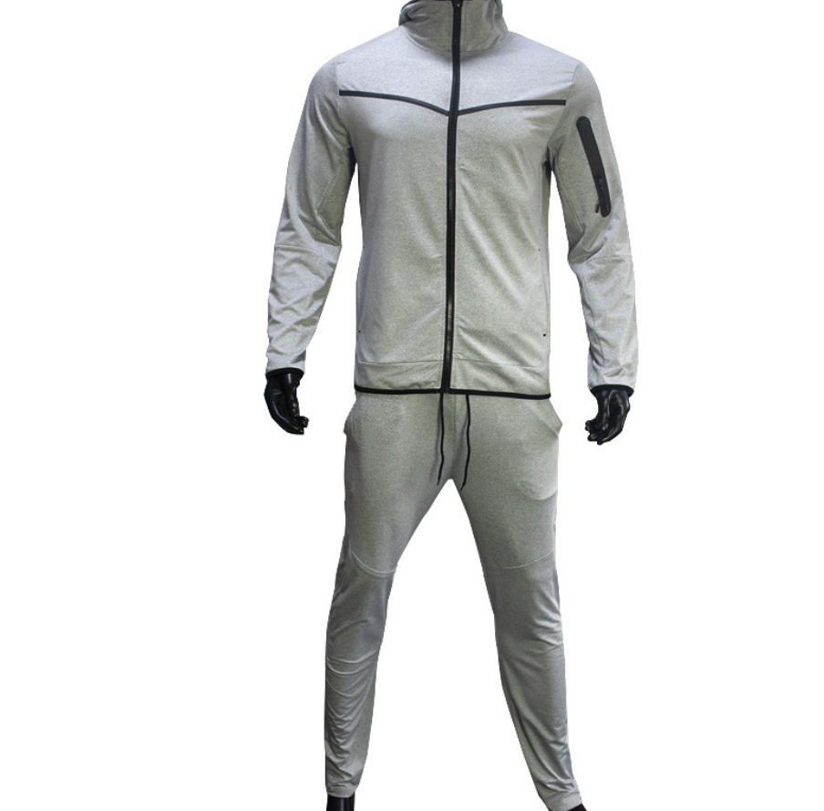 Taavi Tracksuit | A unique & high-quality tracksuit for men