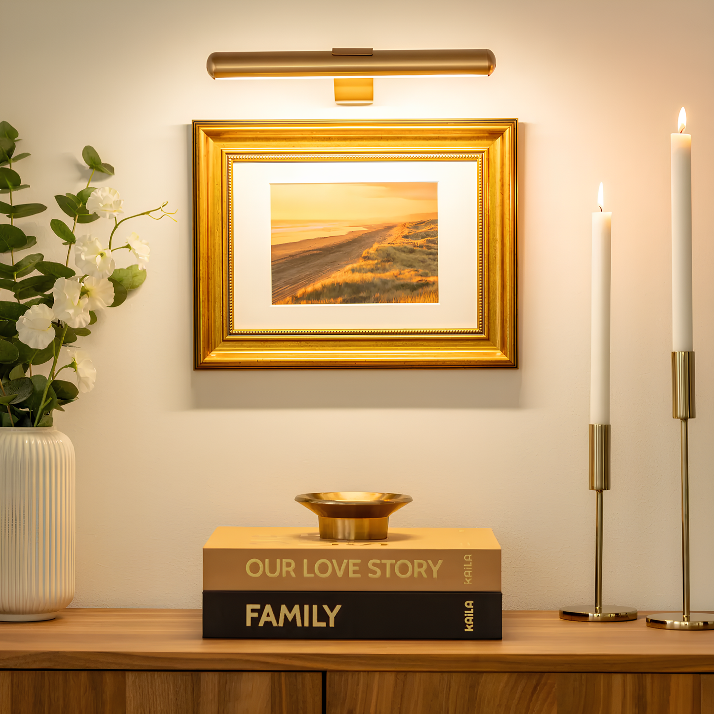 Wireless LED Picture Light – Rechargeable Wall Lamp with Remote & Adjustable Dimming