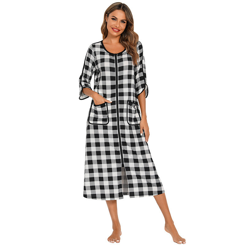 Women Hooded Bathrobe with Zipper: Comfortable & Practical