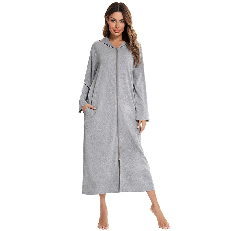 Women Hooded Bathrobe with Zipper: Comfortable & Practical