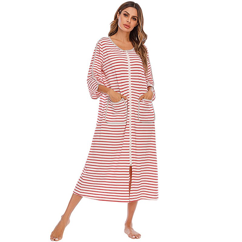 Women Hooded Bathrobe with Zipper: Comfortable & Practical