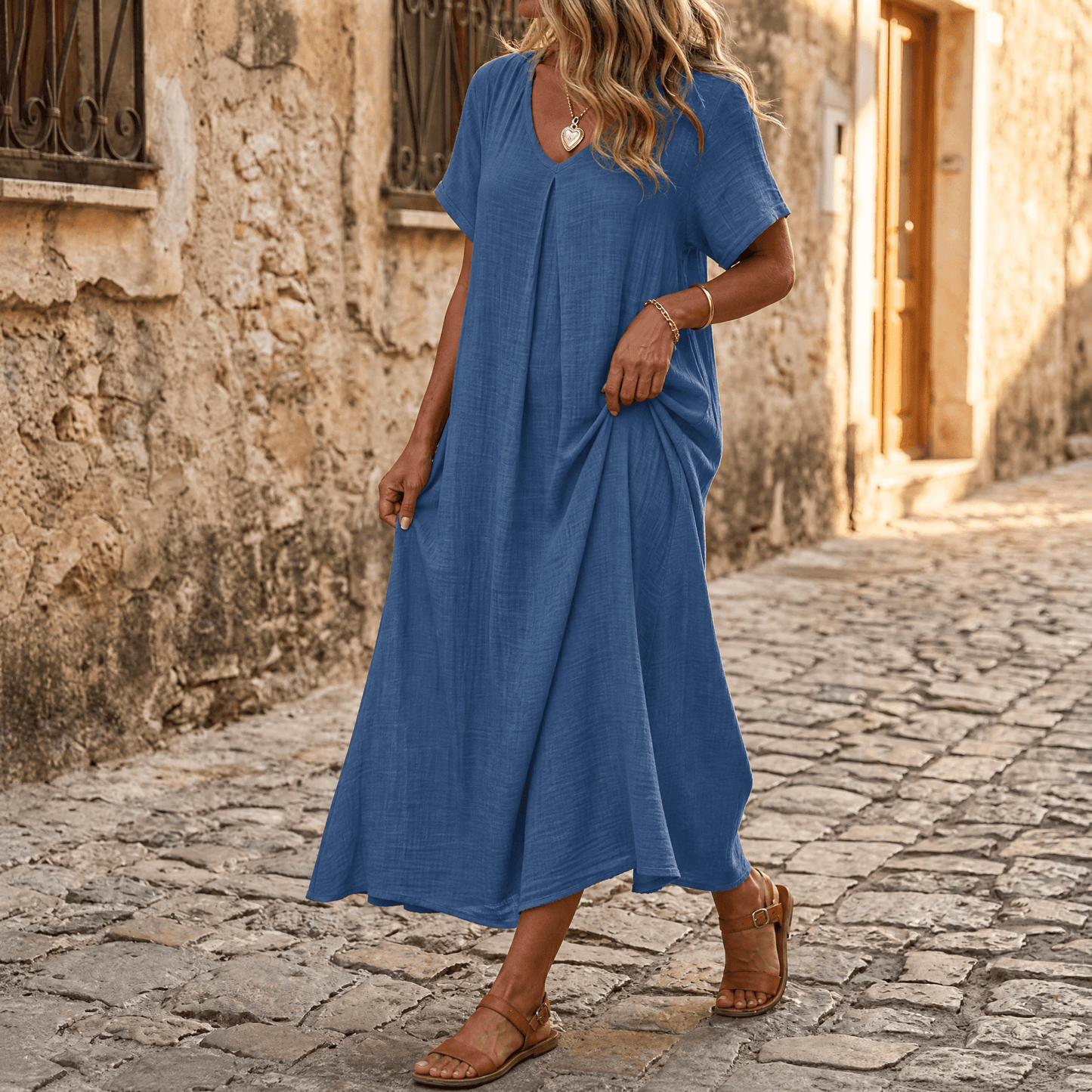 Women's breezy summer dress