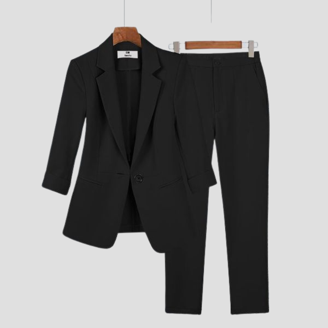 Women's Elegant Two-Piece Set - Blazer and Trousers