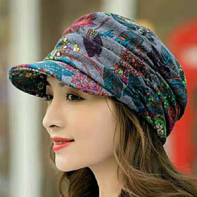 Women's Floral Pleated Cap with Short Brim - Warm and Stylish