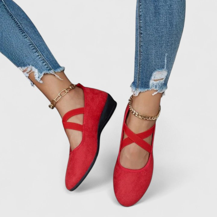 Women’s Slip-On Shoes for Everyday & Walking – Sleek Comfort for All Day