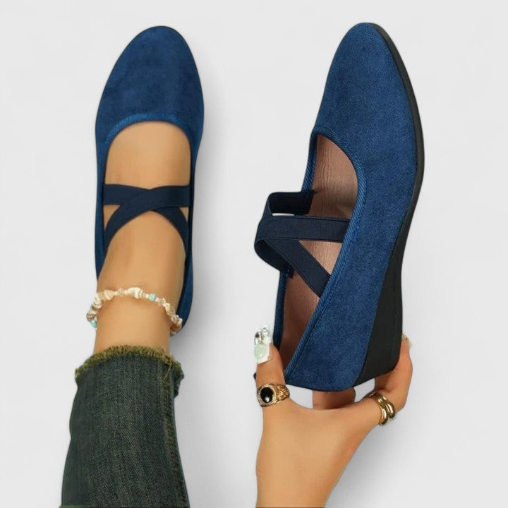 Women’s Slip-On Shoes for Everyday & Walking – Sleek Comfort for All Day