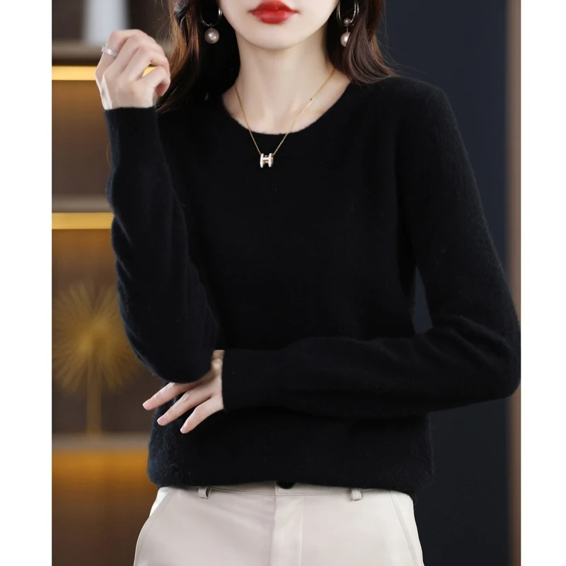 Women's Sweater Classic Round Neck Soft Stylish