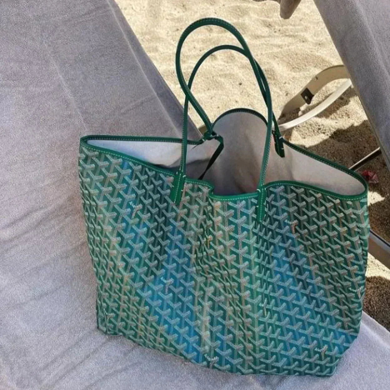 Women - Stylish Bags - Elegant Design